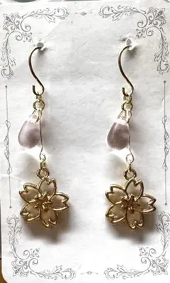 【SA266】サクラのチャームのハンドメイドピアス/イヤリング