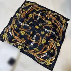 新品CELINE ネイビー シルクスカーフ