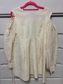 mideal チュニックブラウス　オフショルダー