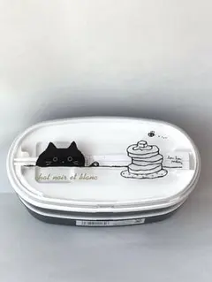 【新品、未使用】弁当箱 2段タイプ ネコのイラスト 黒 はし、ベルト付のサムネイル