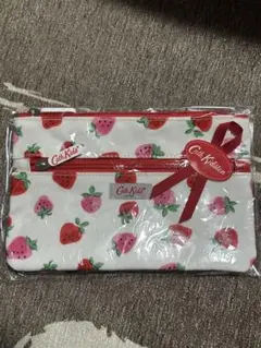 いちご柄 ポーチ