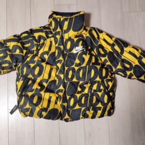 【未使用タグ付き】Nike ダウンジャケット M 黒/黄