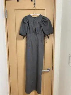 Tina jojunパフスリーブワンピース