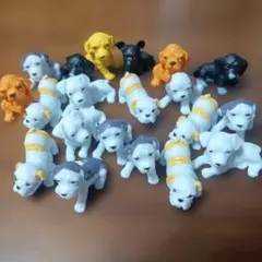 ミニチュア犬フィギュアセット