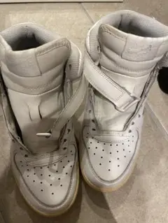 NIKE AIR FORCE 1 MID ホワイト