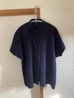 ユニクロ　ネイビー 半袖シャツ Sサイズ 匿名配送　オフィス　普段着