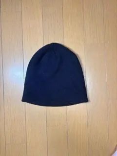 黒のニット帽