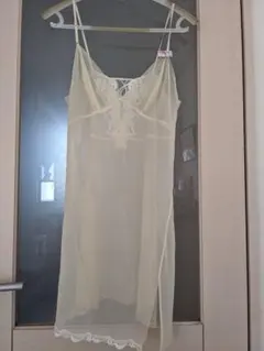 ワコール　刺繍のシースルーキャミソール　85