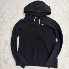 NIKE ナイキ　黒　パーカー　紺タグ　刺繍　ワンポイント　S