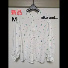 完売品★イージーケア柄ブラウス　ニコアンドniko and...　花柄レイヤードのサムネイル
