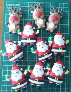 クリスマスチャーム　サンタクロース　トナカイ　10個セット