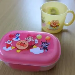 アンパンマン　お弁当箱＆コップ