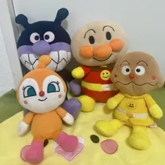 アンパンマン ぬいぐるみセット　バイキンマン　カレーパンマン　ドキンちゃん