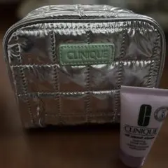 CLINIQUE シルバーポーチ 洗顔料付き