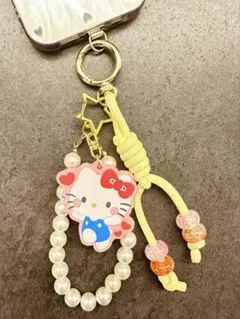 じゃらじゃらキーホルダー バッグチャーム キティ♡ビーズチャーム付き パラコード