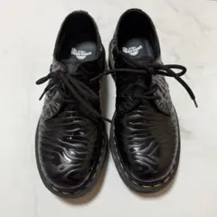 2025年最新】ドクターマーチンゼブラエンボスの人気アイテム - メルカリ