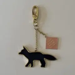 未使用 MAISON KITSUNÉ キツネ型キーホルダー メゾンキツネチャーム MAISON KITSUNE メゾンキツネ キーホルダー SMALL FOX BAG CHARM