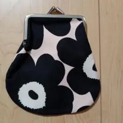 終値【新品】Marimekkoマリメッコウニッコポーチがま口ポーチ北欧