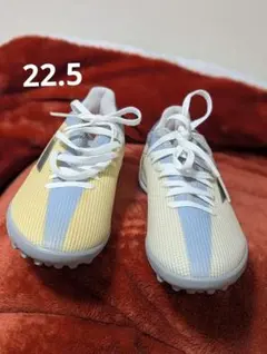 アウトレット新品　アディダス　スピードフロー３　ターフ用　22.5