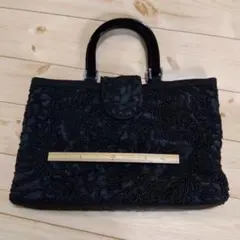 ブラックフォーマルバッグ ビーズ刺繍 花柄　縦20㎝横30㎝マチ5cm