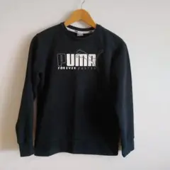 PUMA ブラック トレーナー FOREVER FASTER
