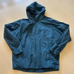 adidasナイロンパーカー
