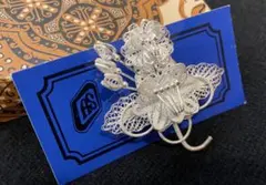 ハンドメイド 花モチーフ ブローチ