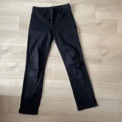 UNIQLO スキニーデニム ブラック 25
