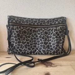MoRMyRuS ヒョウ柄ショルダーバッグ