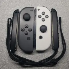 Switch　ジョイコン　左右　ブラック&ホワイト
