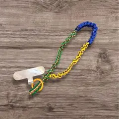 カラフル編み込みスマホストラップ