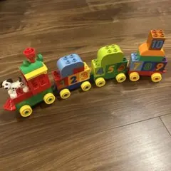 デュプロ　カラフルな数字ブロックと車セット