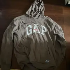 GAP ブラウン フード付きパーカー