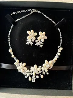 Item thumbnail for item 188dafb1-df4b-4078-9c55-d0466d46a0f8