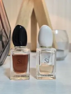 Giorgio Armani Si ミニ香水 2本セットのサムネイル