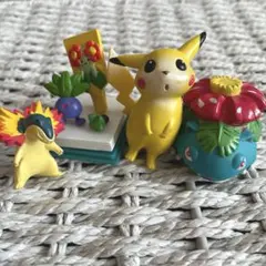 希少 レア ポケモン フィギュア モンコレピカチュウ フシギバナ バクフーン 他