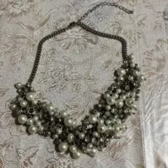 パールとクリスタルのネックレス