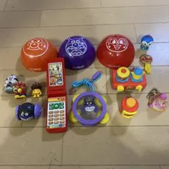 多彩なアンパンマンキャラクターのおもちゃセット。13個 お得なおまとめセット品②