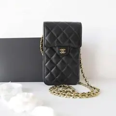 CHANEL　ショルダーバッグ ブラック　キャビアスキン　　シャネル　斜めがけ