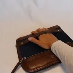 クラッチバッグ 中型