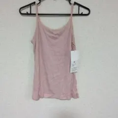 レース付きピンクキャミソール