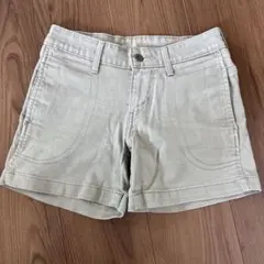 ライトグリーン ショートパンツ デニム風