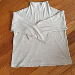 ユニクロ ソフトニットフリース L　ベージュ