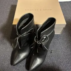 CHARLES & KEITH ブラックブーティ