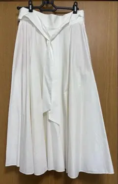 値下げ　美品　ユナイテッドアローズ　ロングフレアスカートのサムネイル