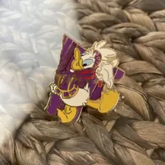 ディズニー　ピンバッジ　ドナルド