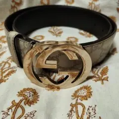 GUCCI ロゴバックル ホワイトベルト