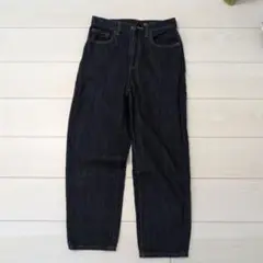 ユニクロ　ストレートデニム