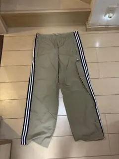 adidas カーキ サイドトラックウェア M