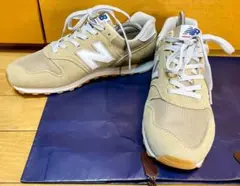 S美品ニューバランススニーカー靴ベージュ軽量通気性373ウォーキングランニング